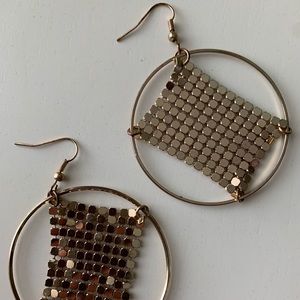 Gold Hoop earrings w/ Gold Mesh detail